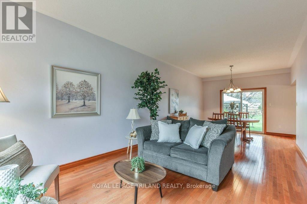 41 GREYROCK CRESCENT Image 2