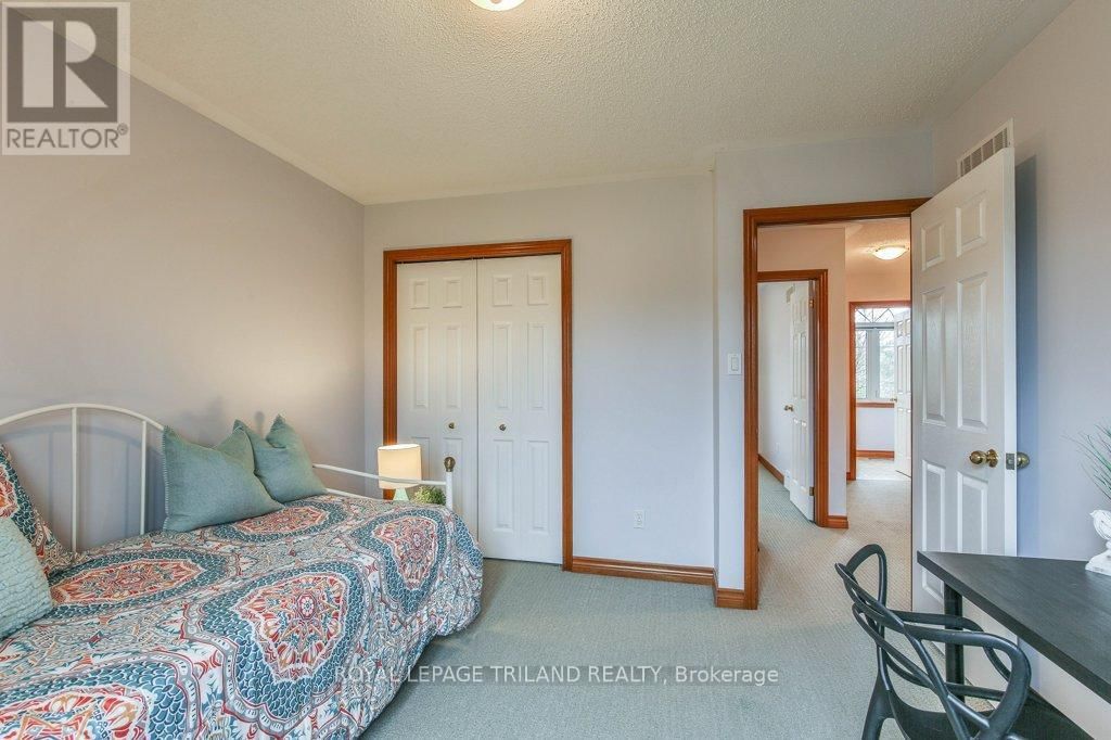 41 GREYROCK CRESCENT Image 23