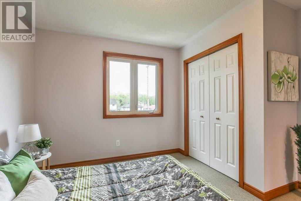 41 GREYROCK CRESCENT Image 25
