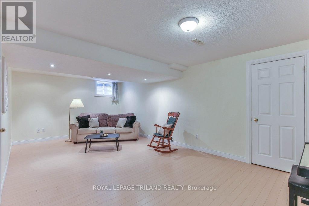41 GREYROCK CRESCENT Image 31