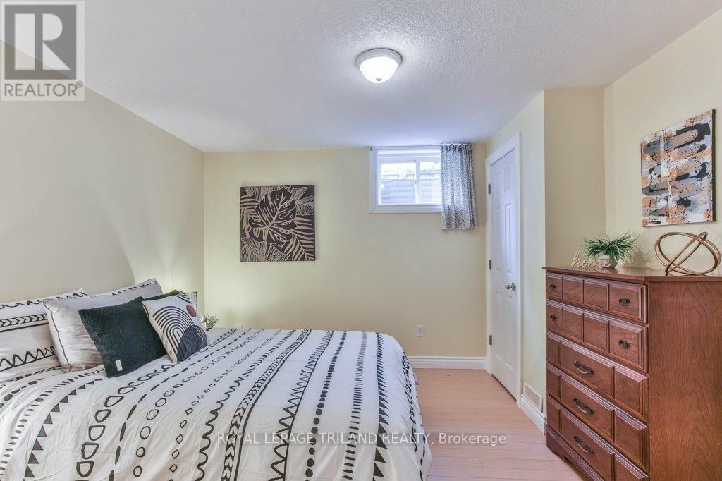 41 GREYROCK CRESCENT Image 34