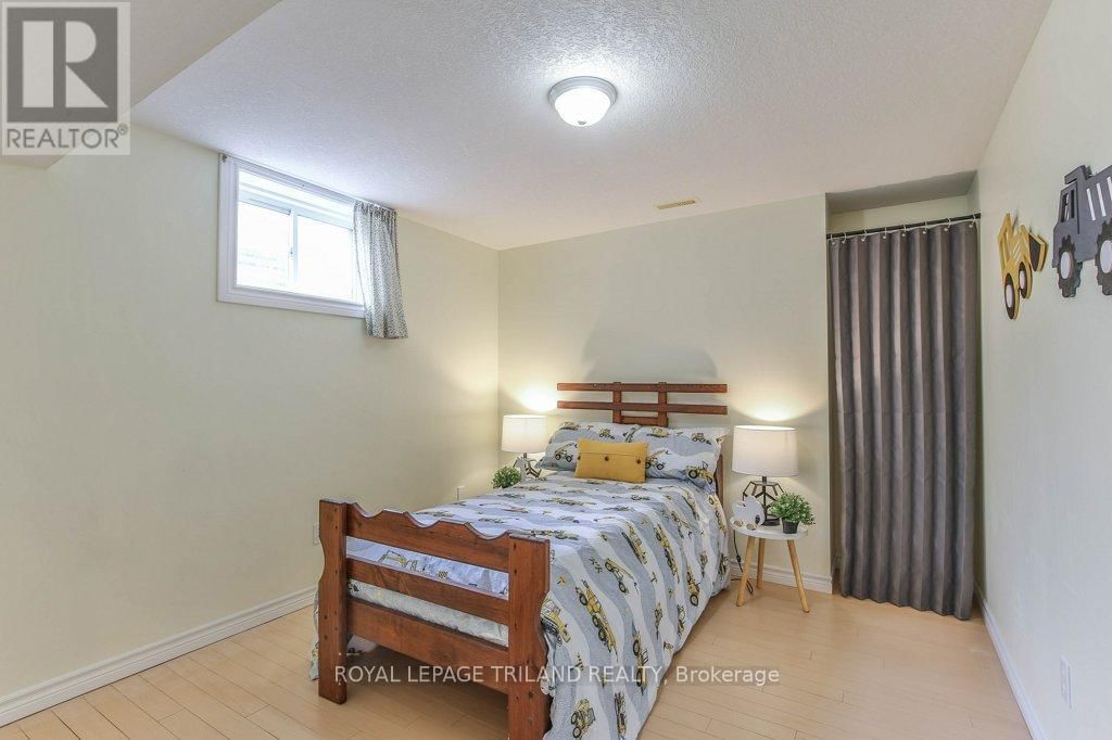 41 GREYROCK CRESCENT Image 36