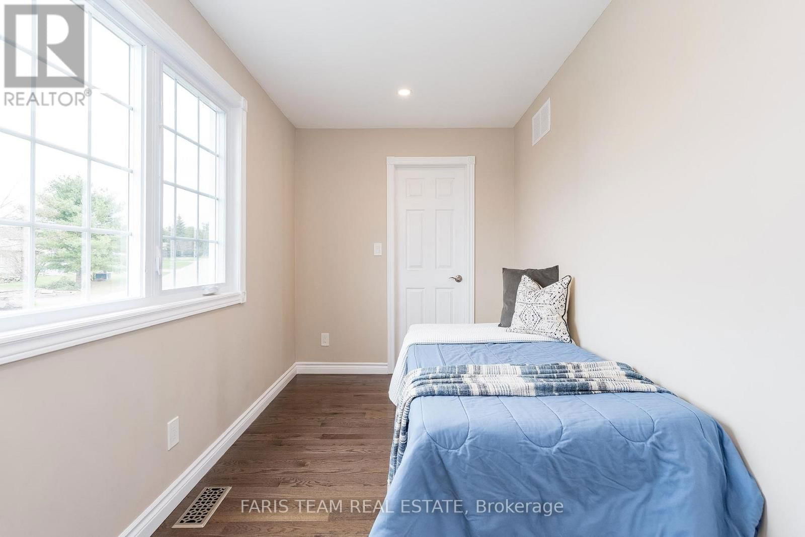 15 LANKIN AVENUE Image 16