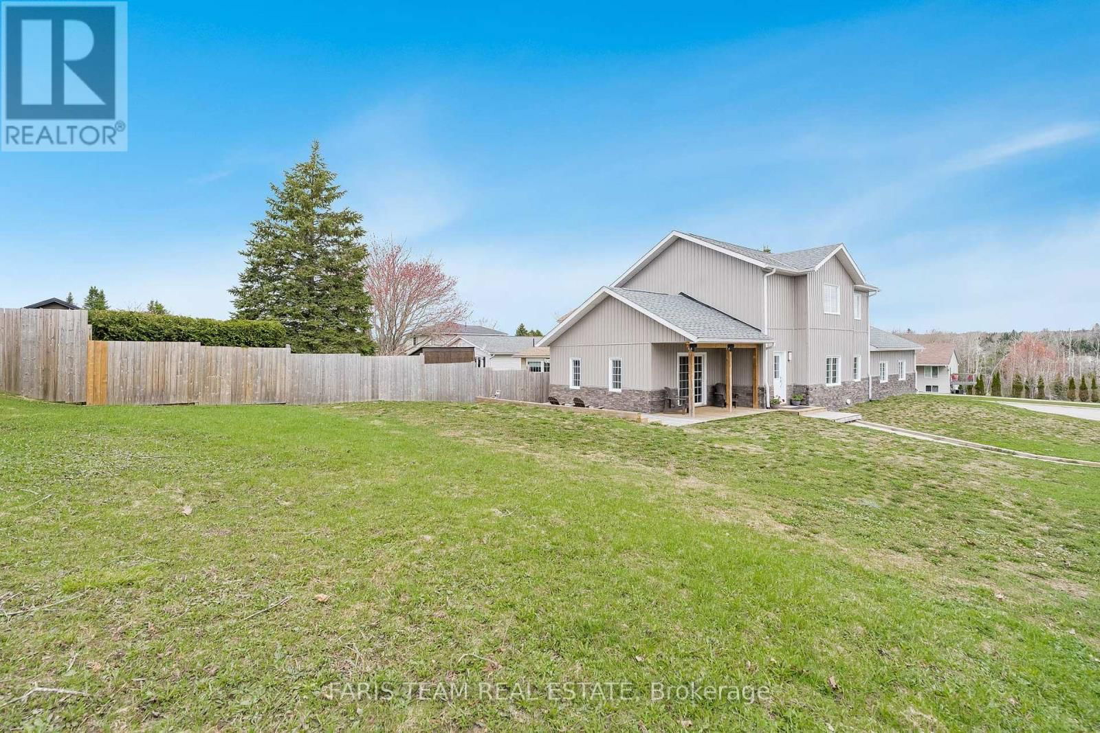 15 LANKIN AVENUE Image 28