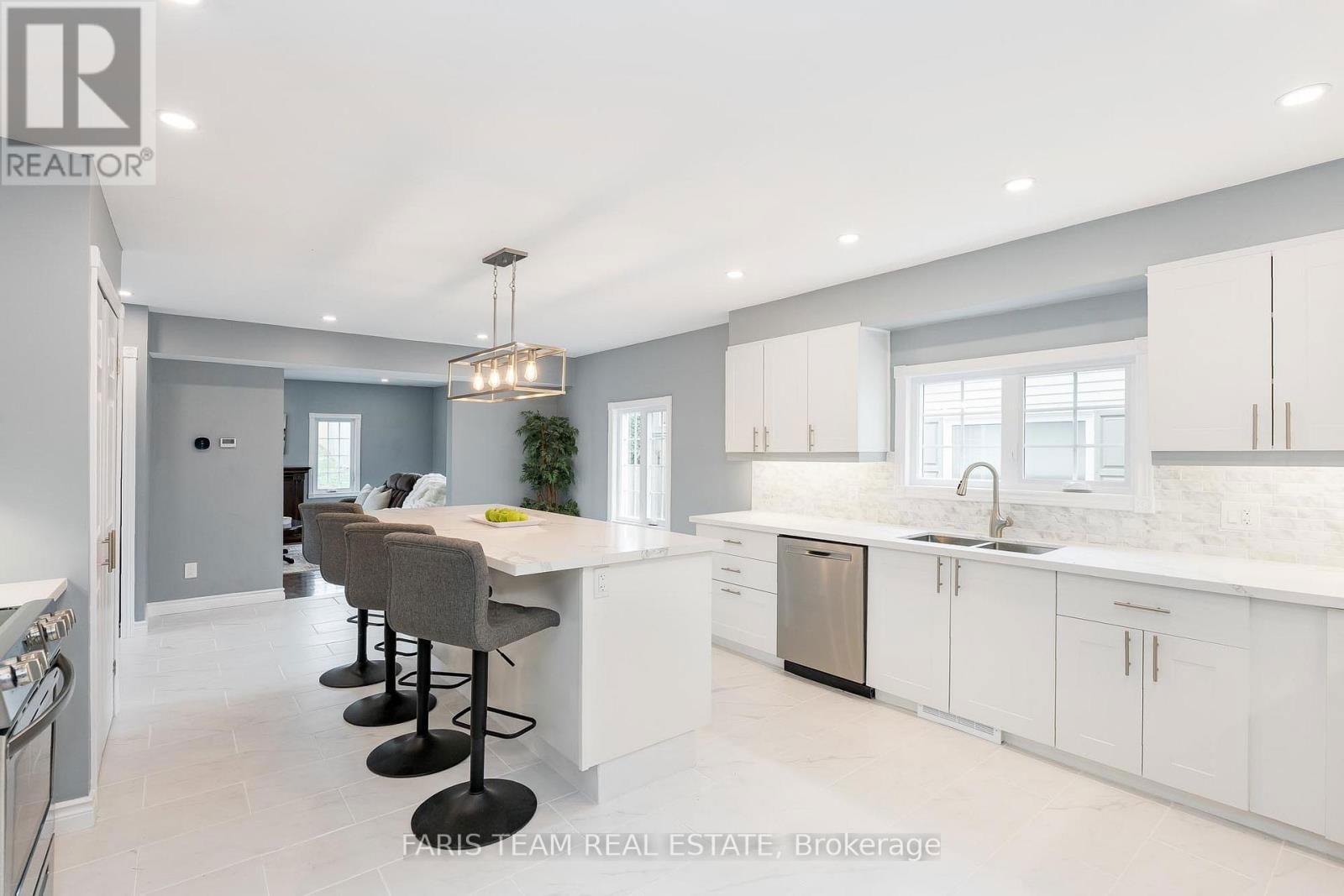 15 LANKIN AVENUE Image 6