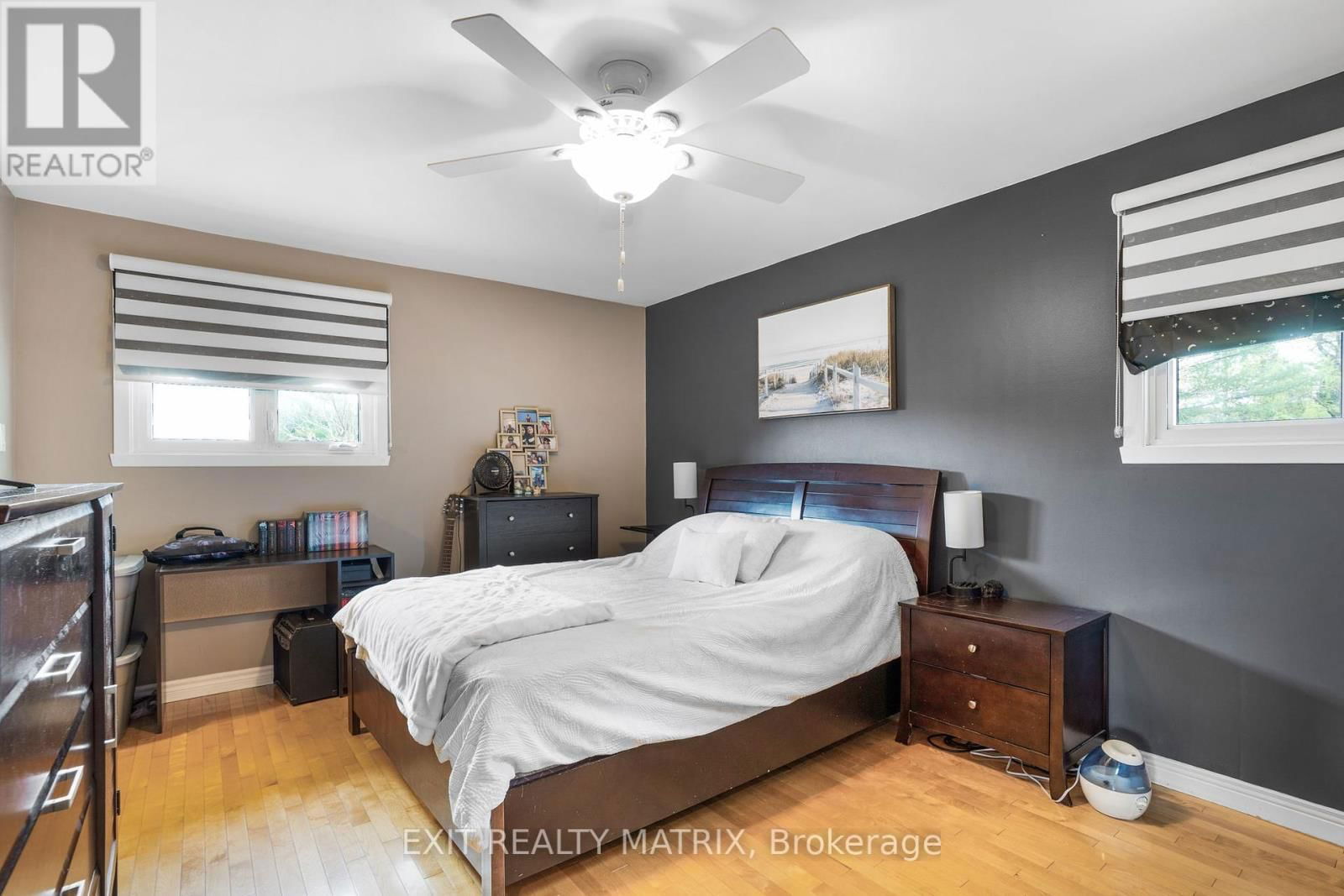 31 FRONT ROAD Image 32