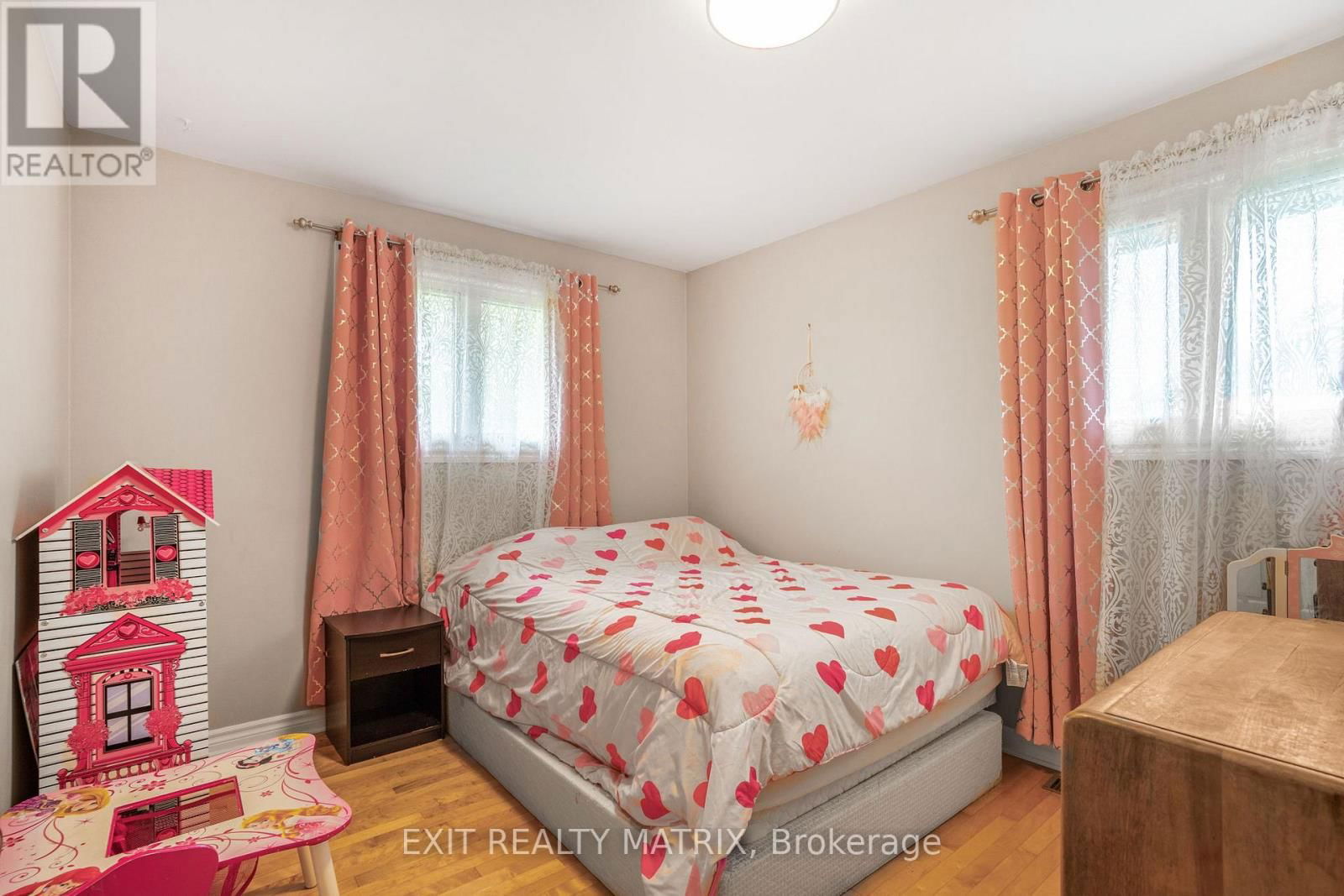 31 FRONT ROAD Image 34