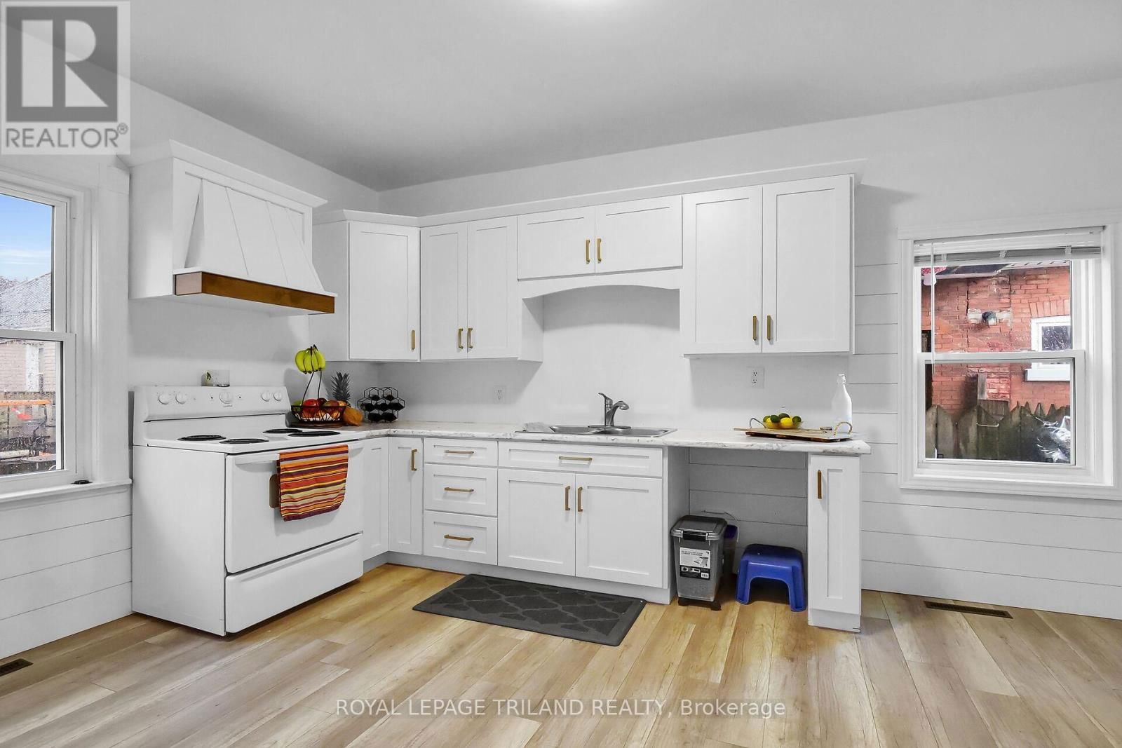 86 KAINS STREET Image 15