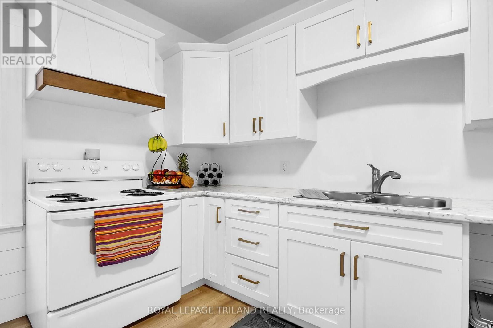 86 KAINS STREET Image 16