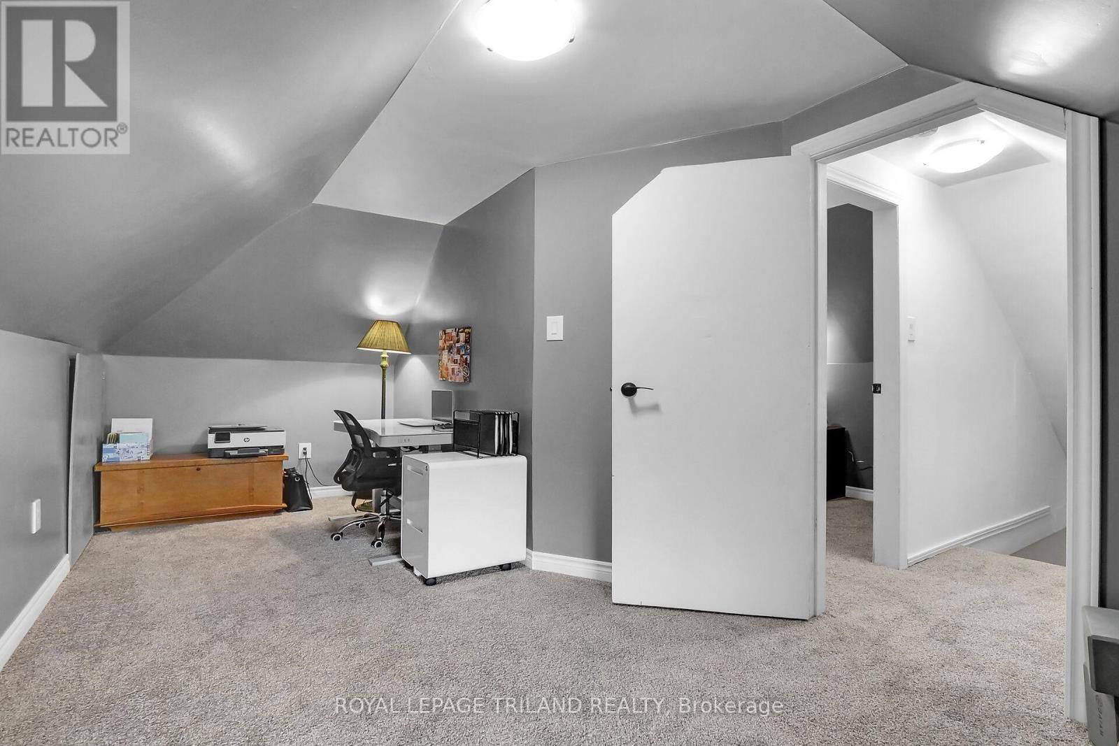 86 KAINS STREET Image 19