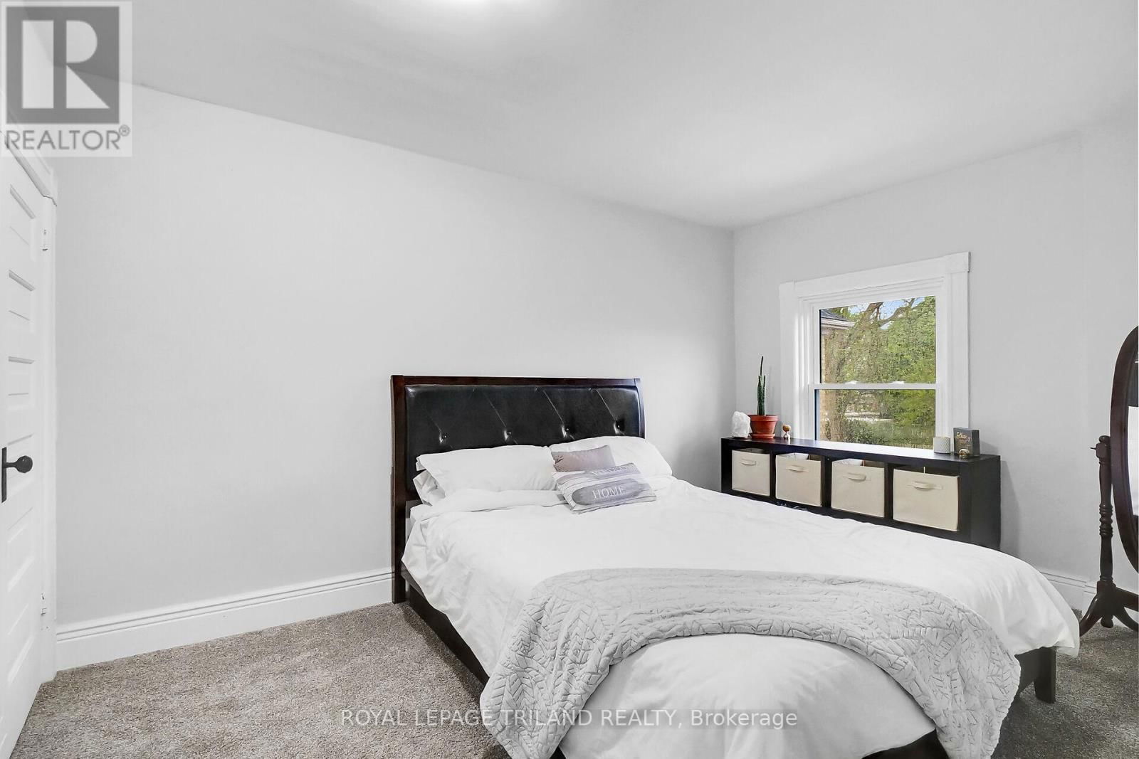 86 KAINS STREET Image 24