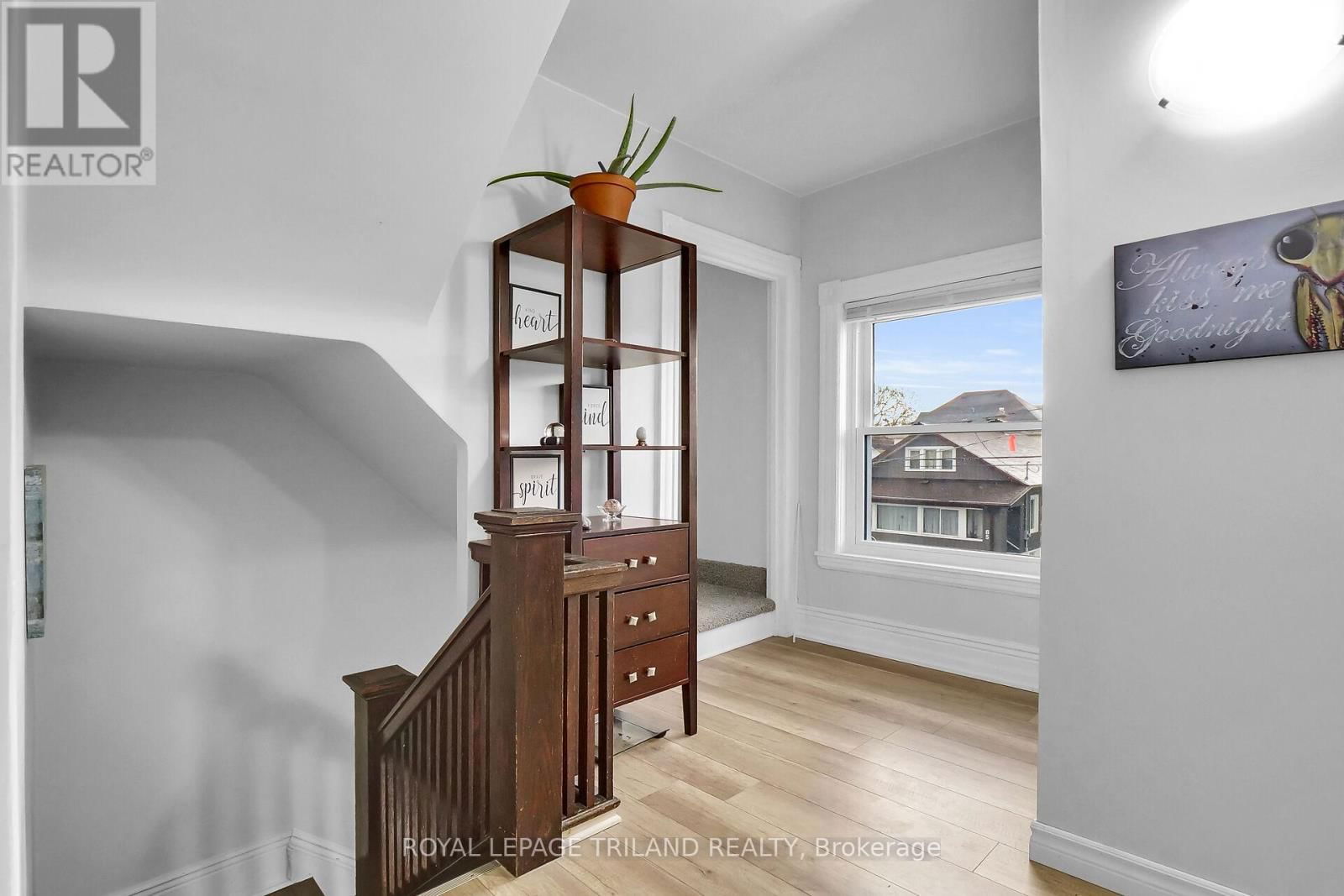 86 KAINS STREET Image 27