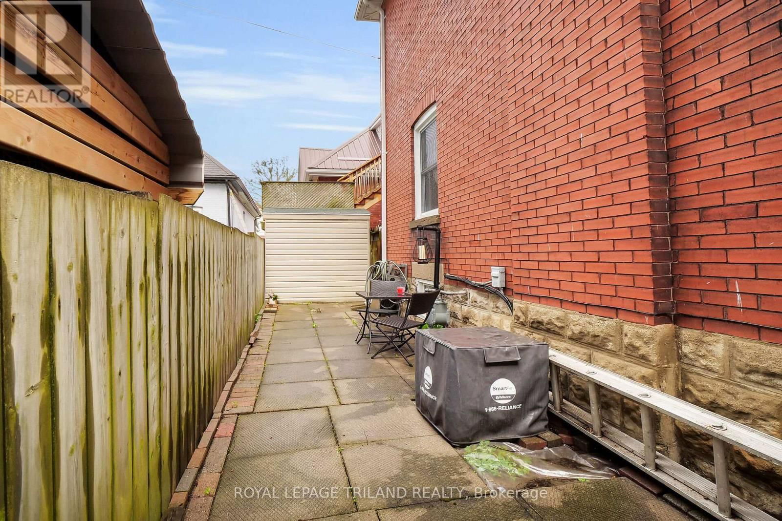 86 KAINS STREET Image 36