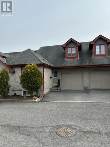 2 - 10 PINE STREET NORTH Image 1