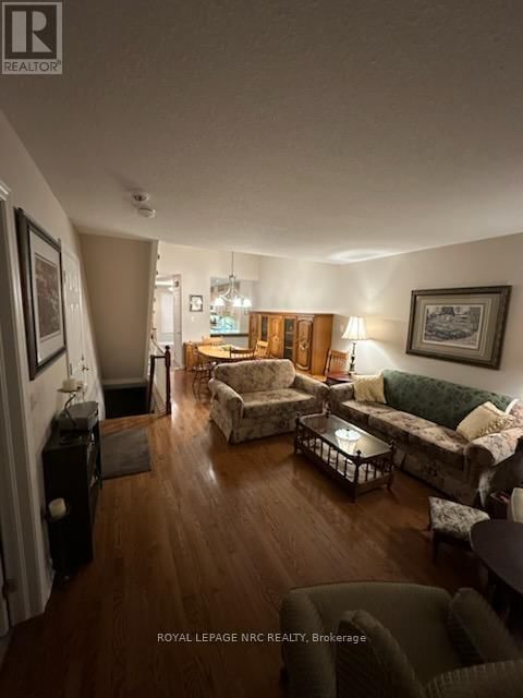 2 - 10 PINE STREET NORTH Image 6
