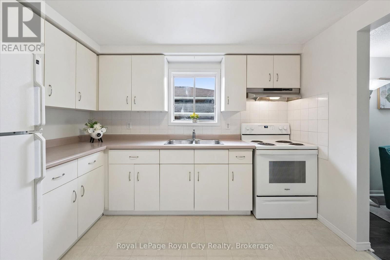 65 EASTVIEW ROAD Image 12