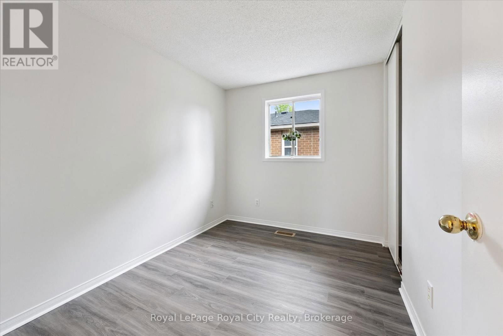 65 EASTVIEW ROAD Image 18