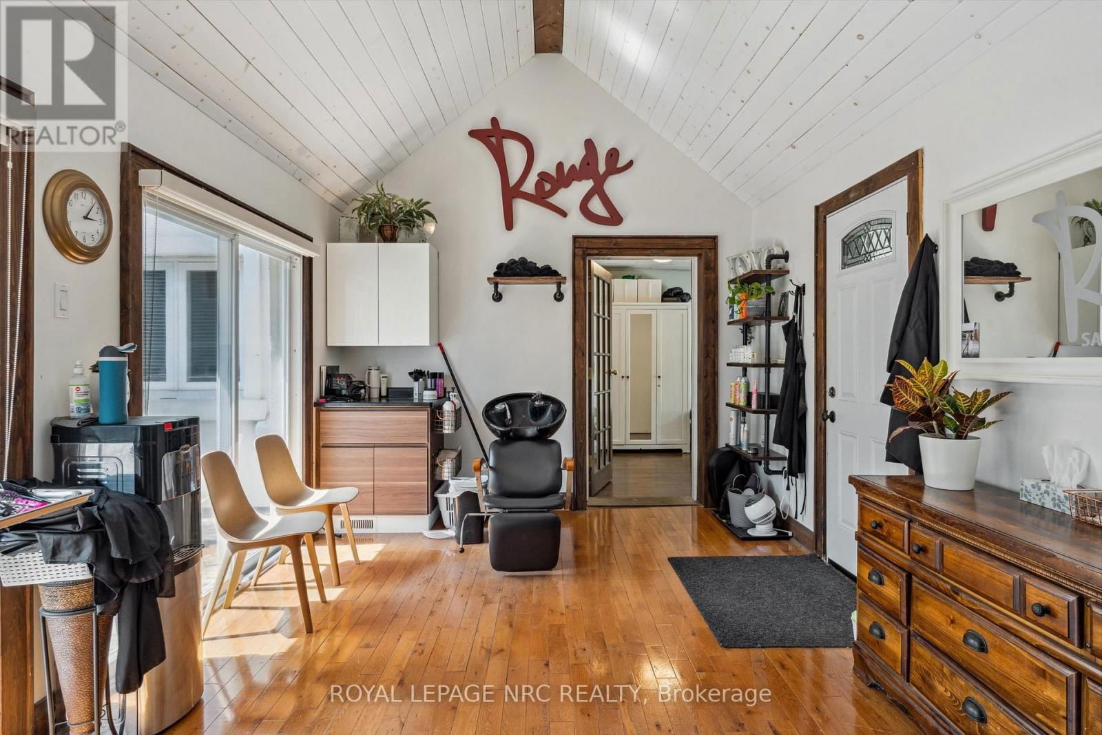 75 YATES STREET Image 24
