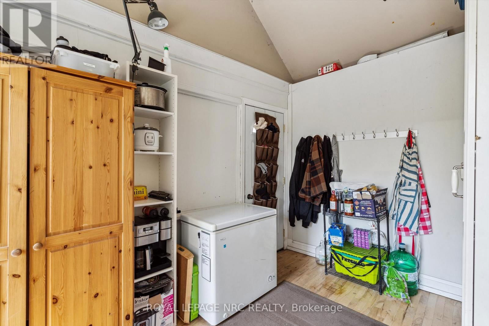 75 YATES STREET Image 25