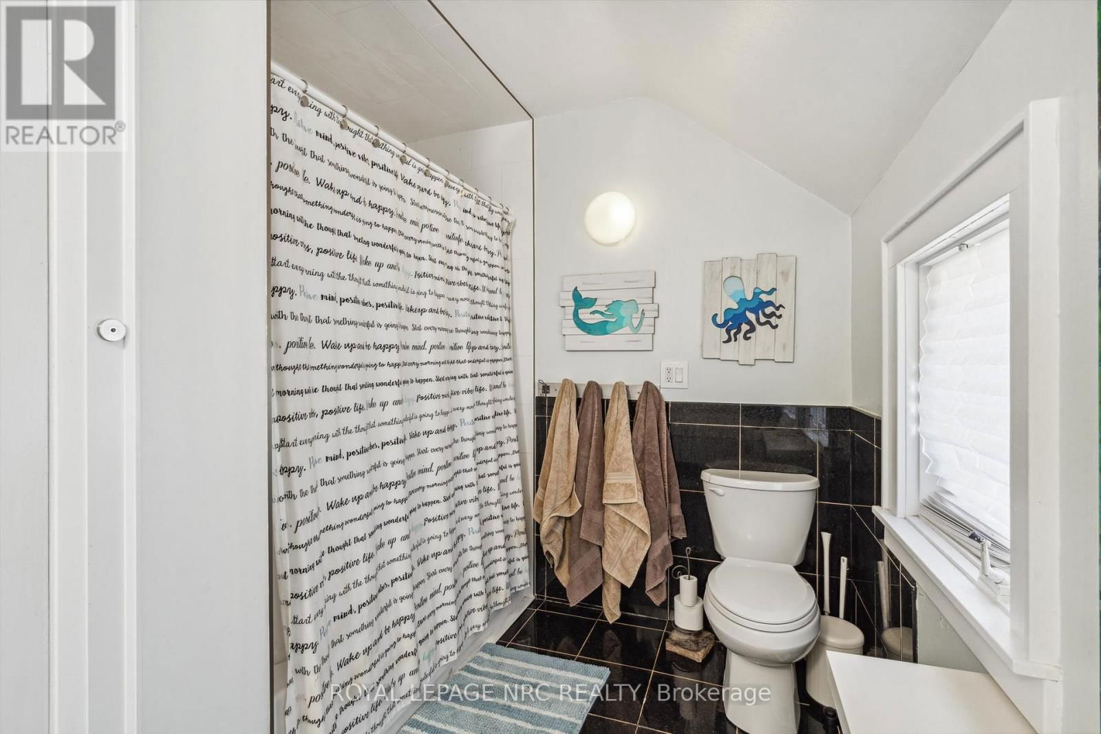 75 YATES STREET Image 33