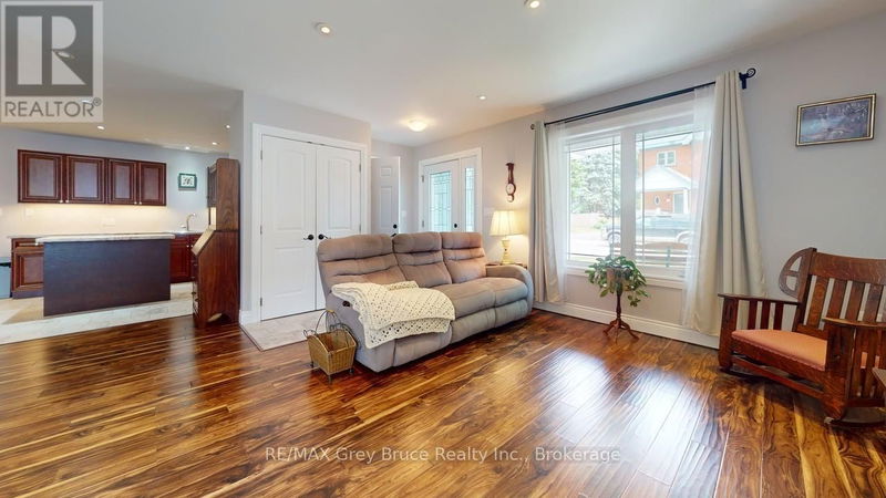 Tertiary Property View