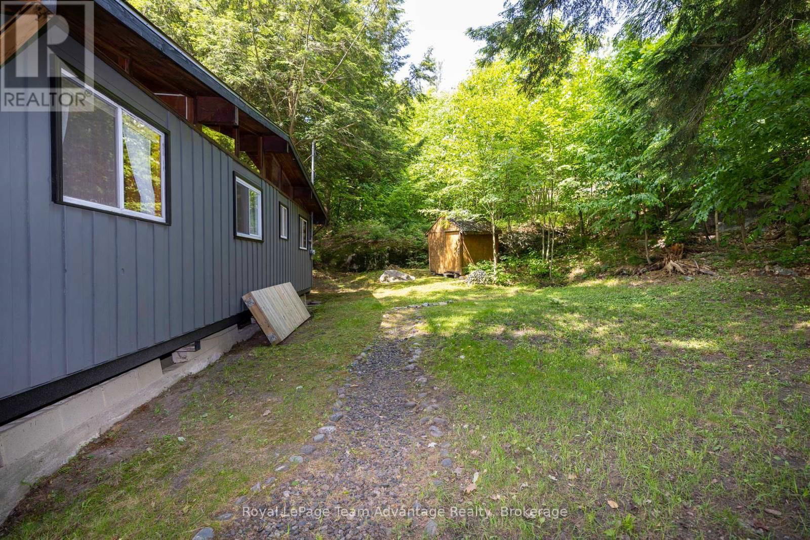 24 B717 ISABELLA ISLAND Image 46