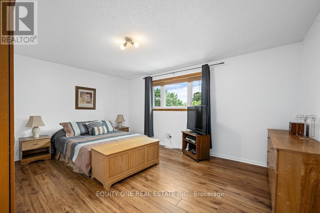 542 SIROIS AVENUE Image 30