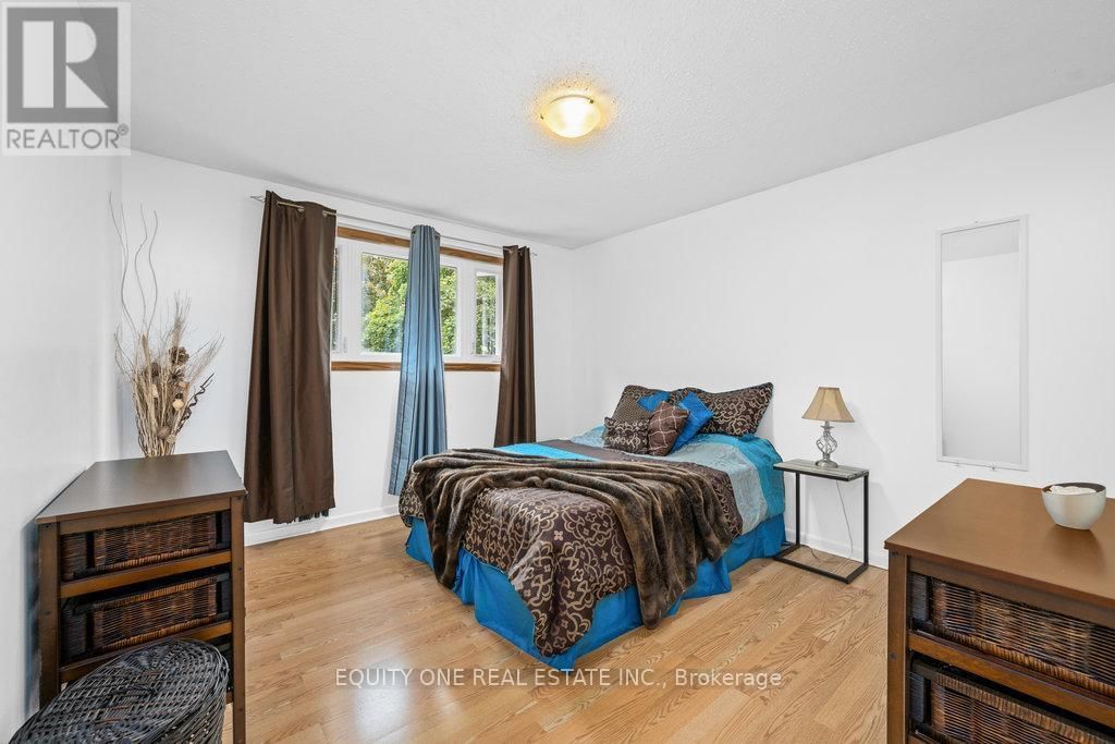 542 SIROIS AVENUE Image 36