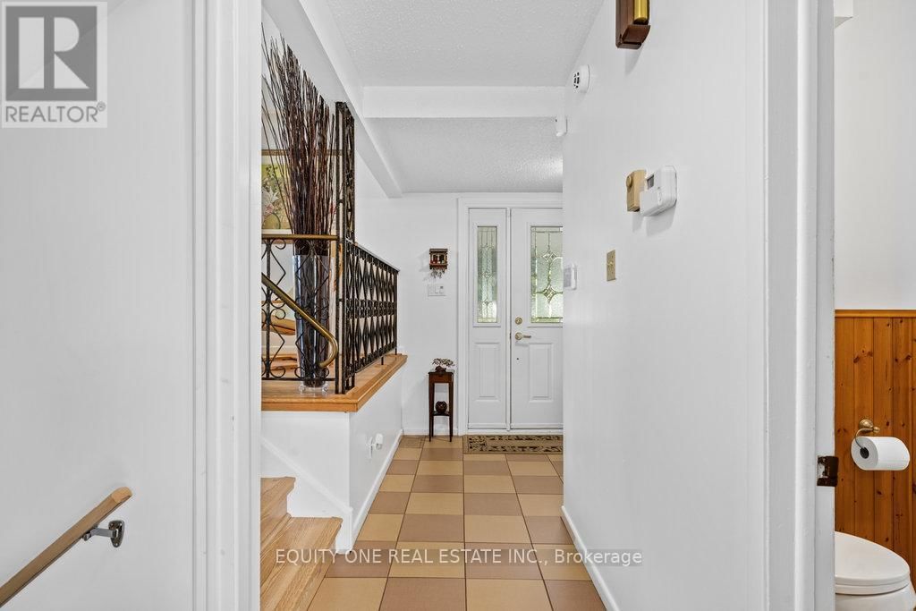542 SIROIS AVENUE Image 9