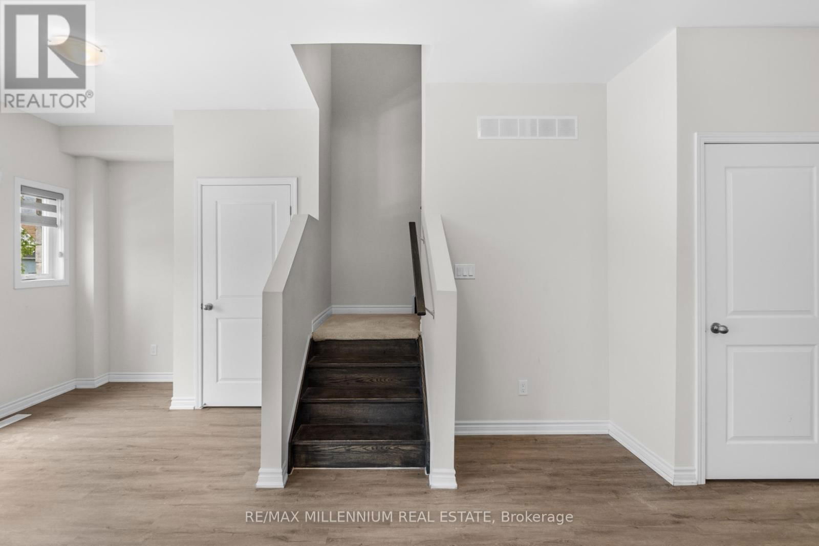 19 PERENACK AVENUE Image 23