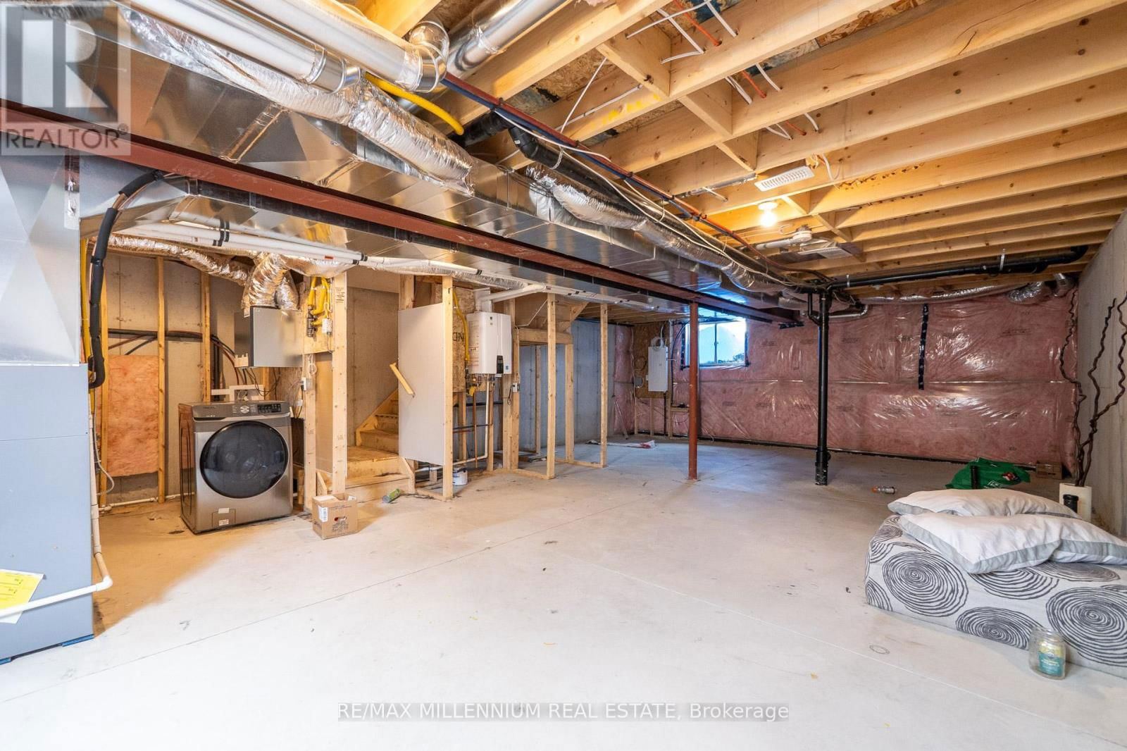 19 PERENACK AVENUE Image 41