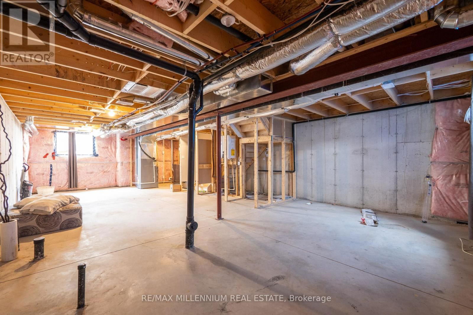 19 PERENACK AVENUE Image 42