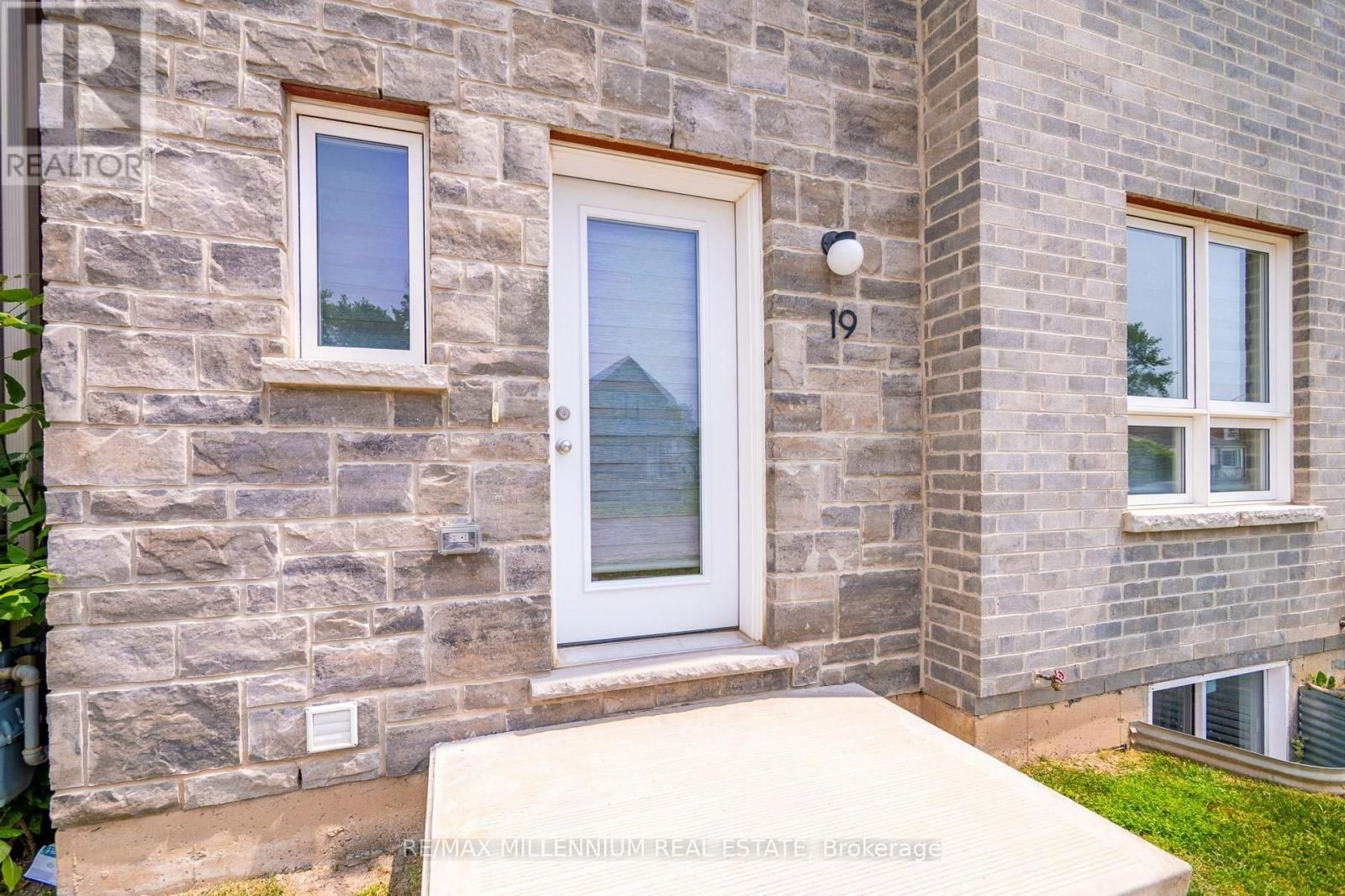 19 PERENACK AVENUE Image 8