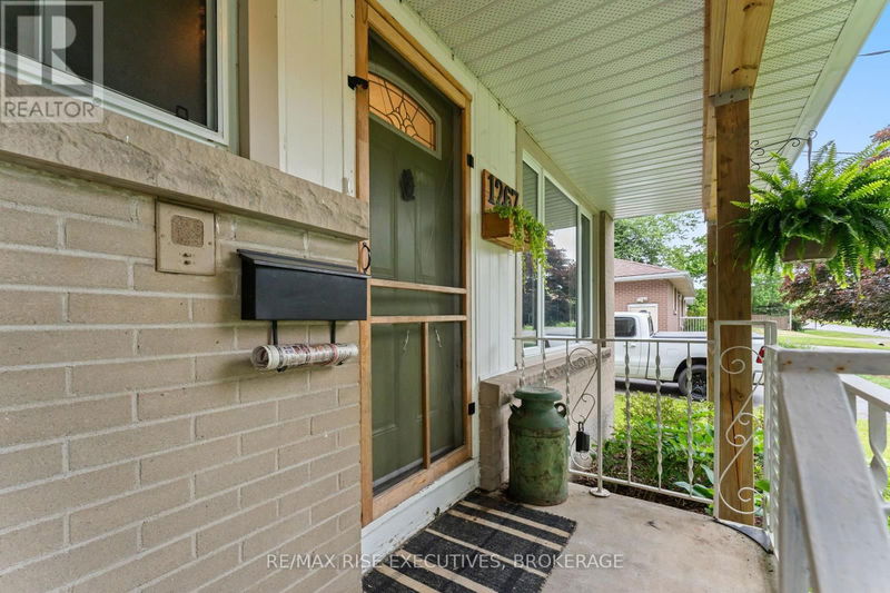 Tertiary Property View