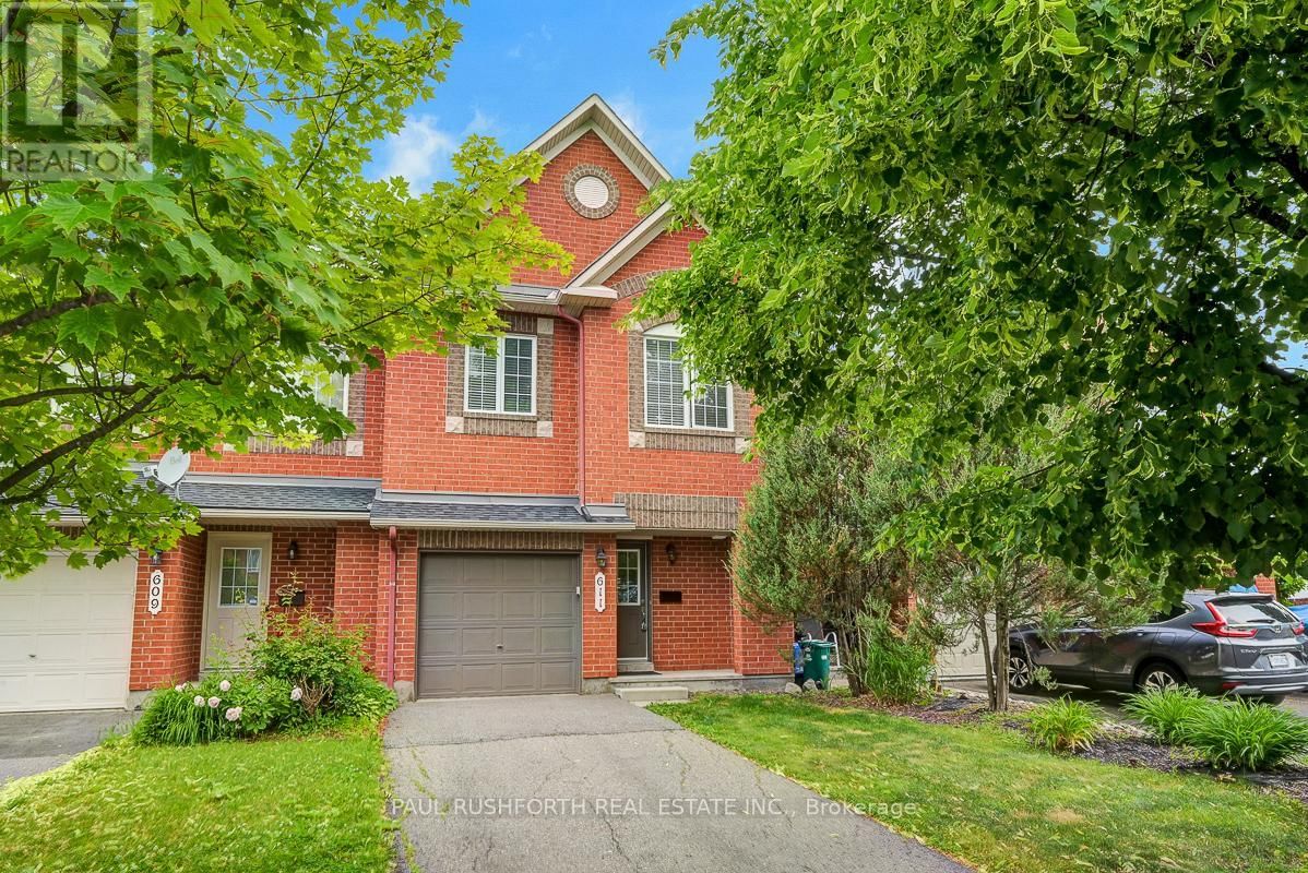 611 AQUAVIEW DRIVE Image 1