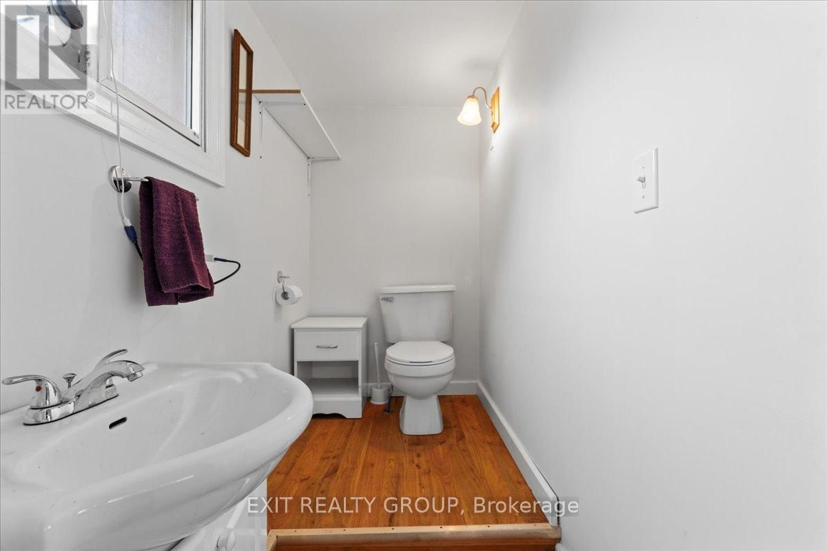 101 DURHAM STREET SOUTH Image 41