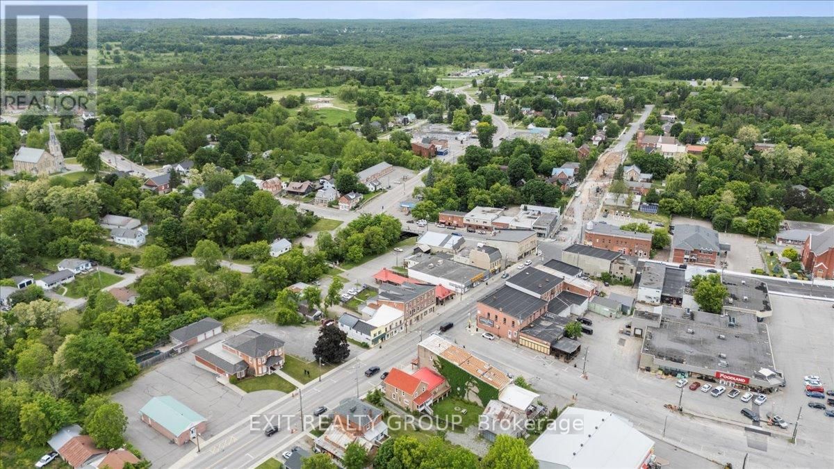 101 DURHAM STREET SOUTH Image 45