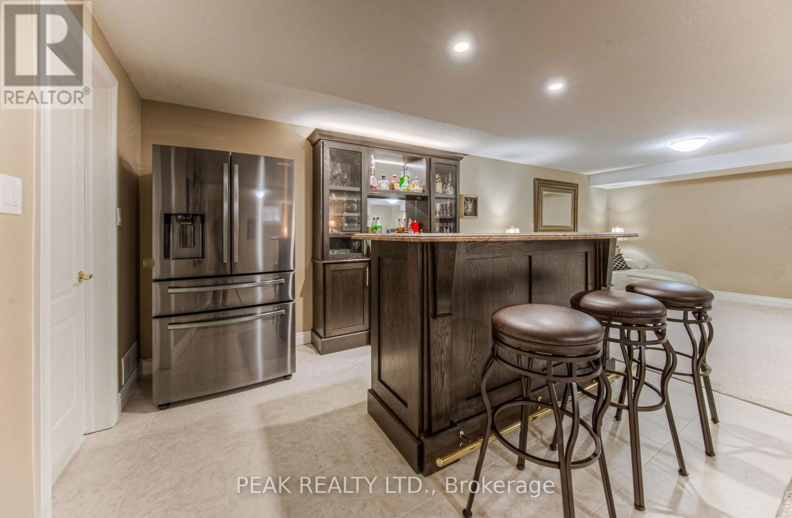 26 ORCHARD WAY Image 32