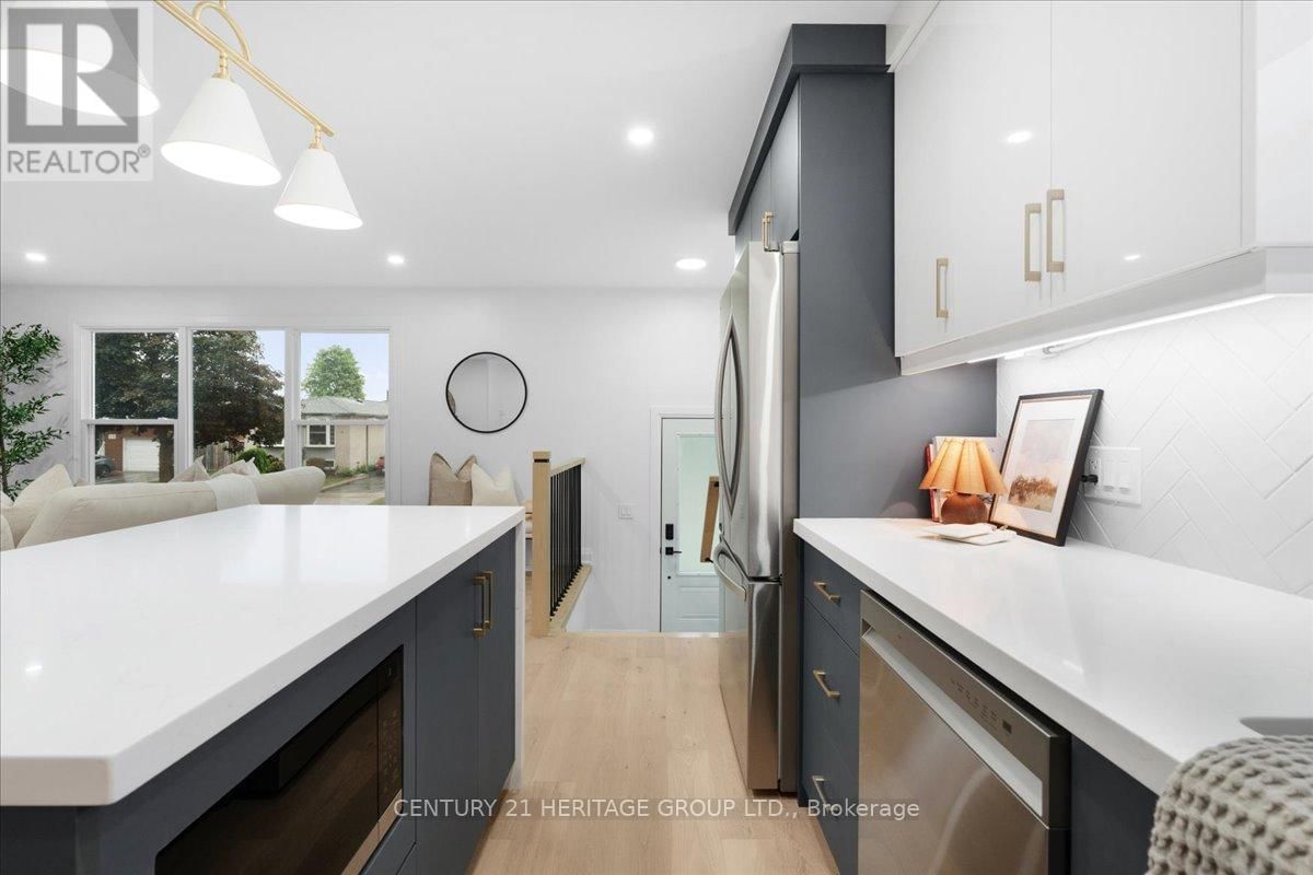 15 MELLENBY STREET Image 10