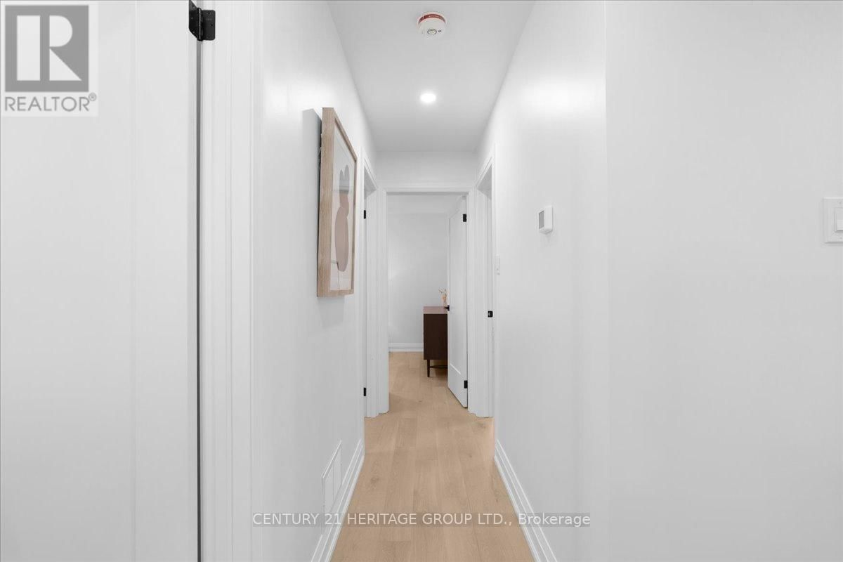 15 MELLENBY STREET Image 20