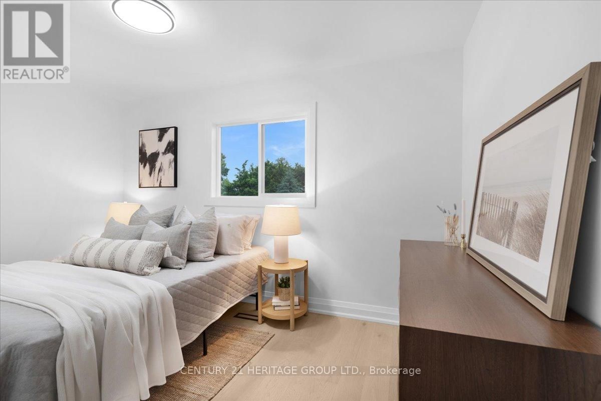 15 MELLENBY STREET Image 24