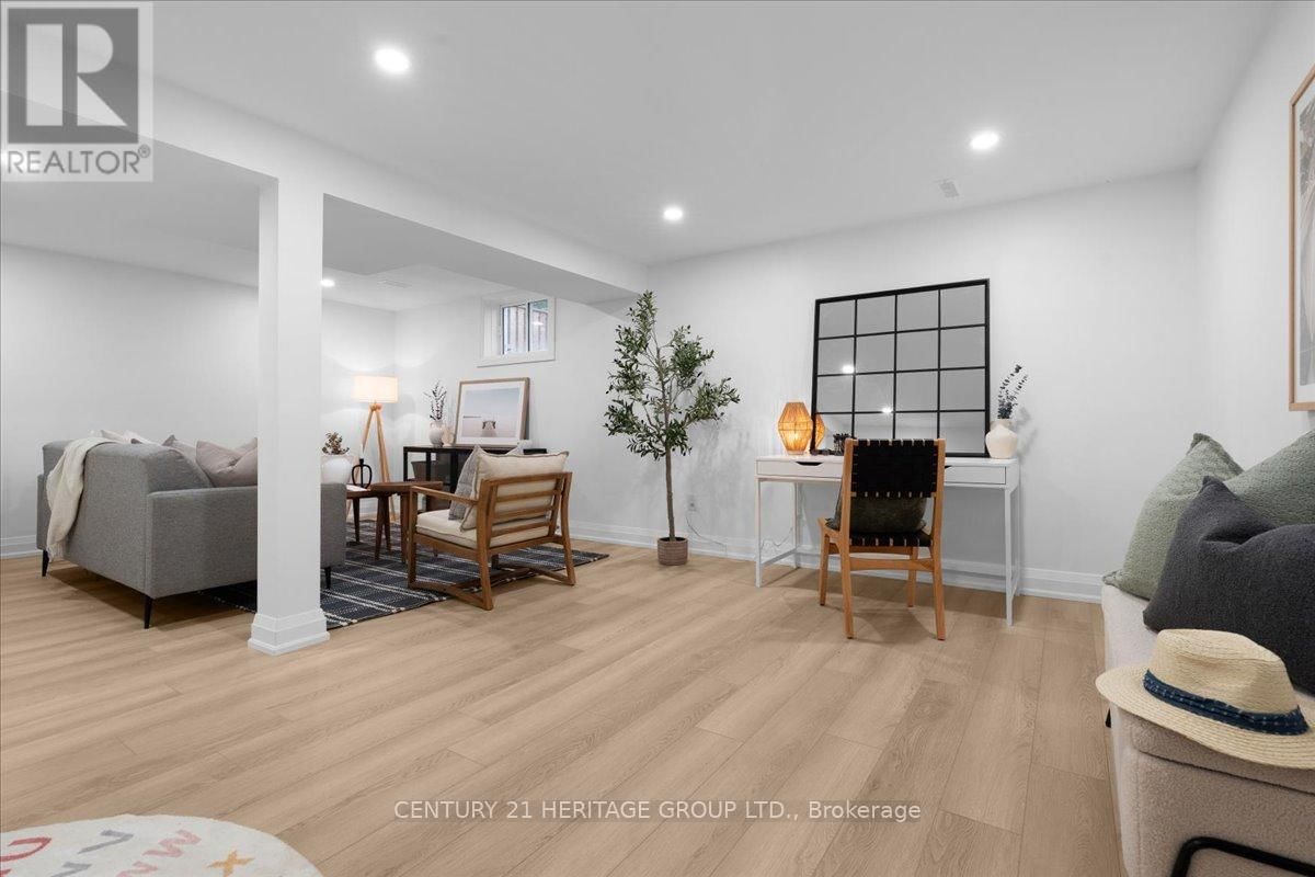 15 MELLENBY STREET Image 31