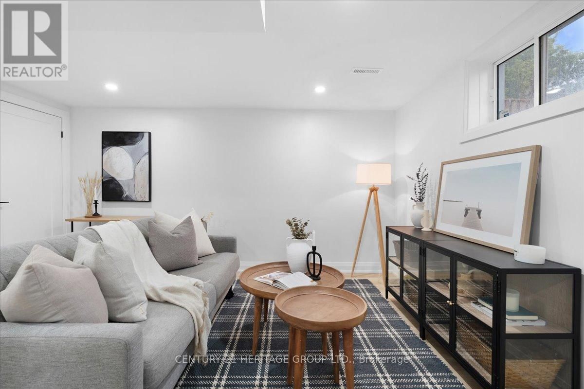 15 MELLENBY STREET Image 33