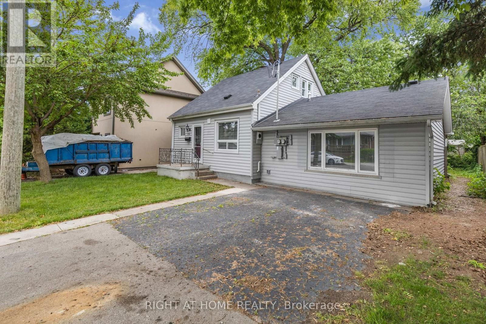 2 - 166 JULIAN AVENUE Image 19