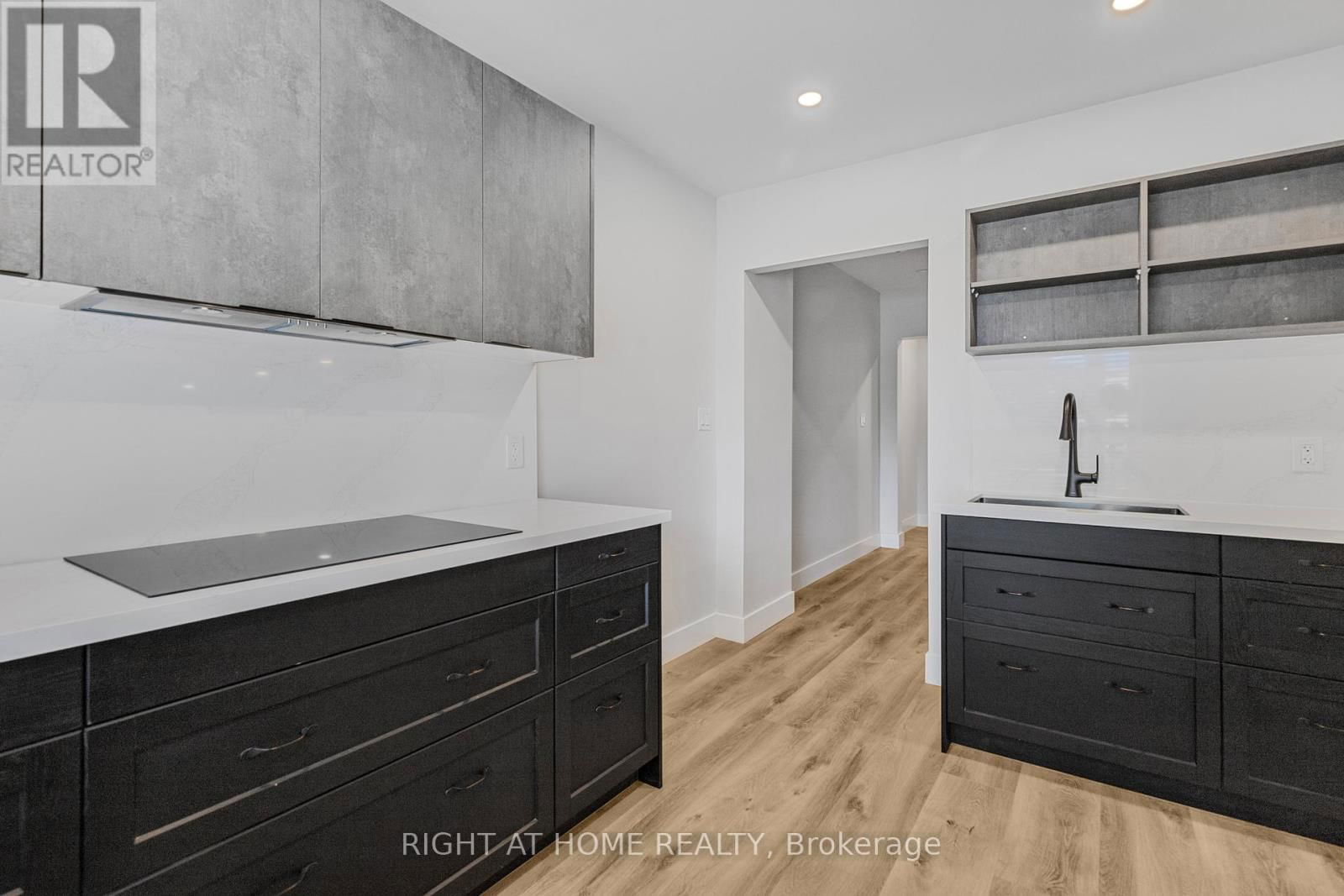 2 - 166 JULIAN AVENUE Image 9