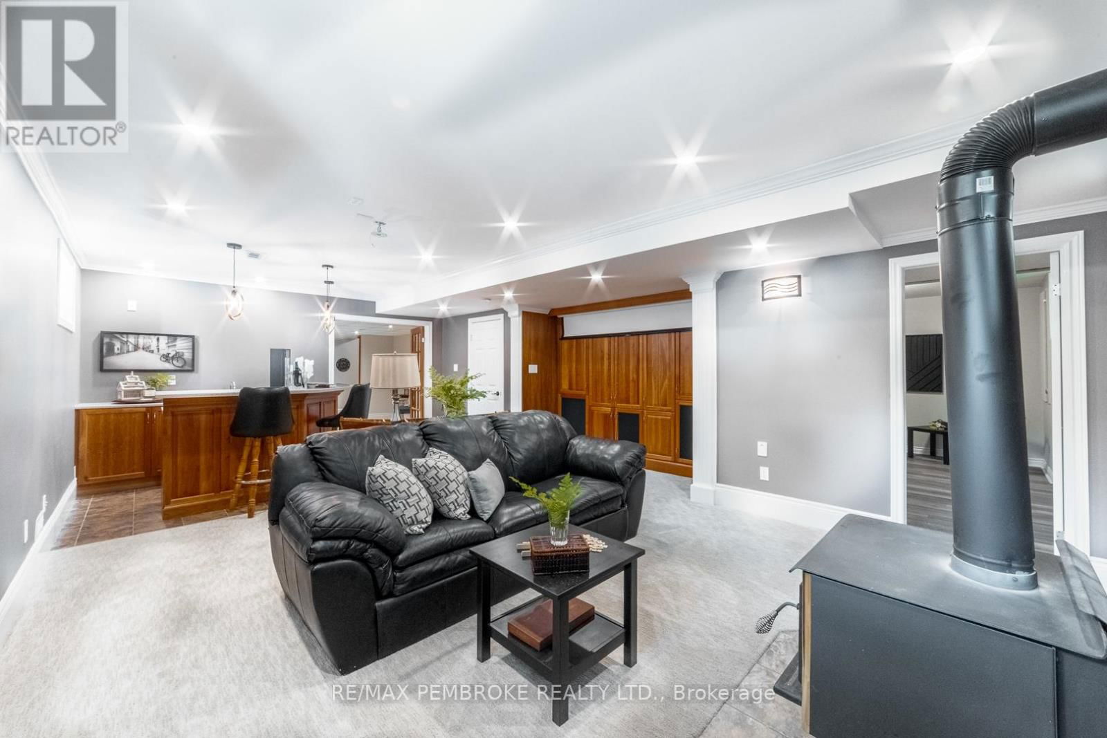 559 BLACK BAY ROAD Image 21