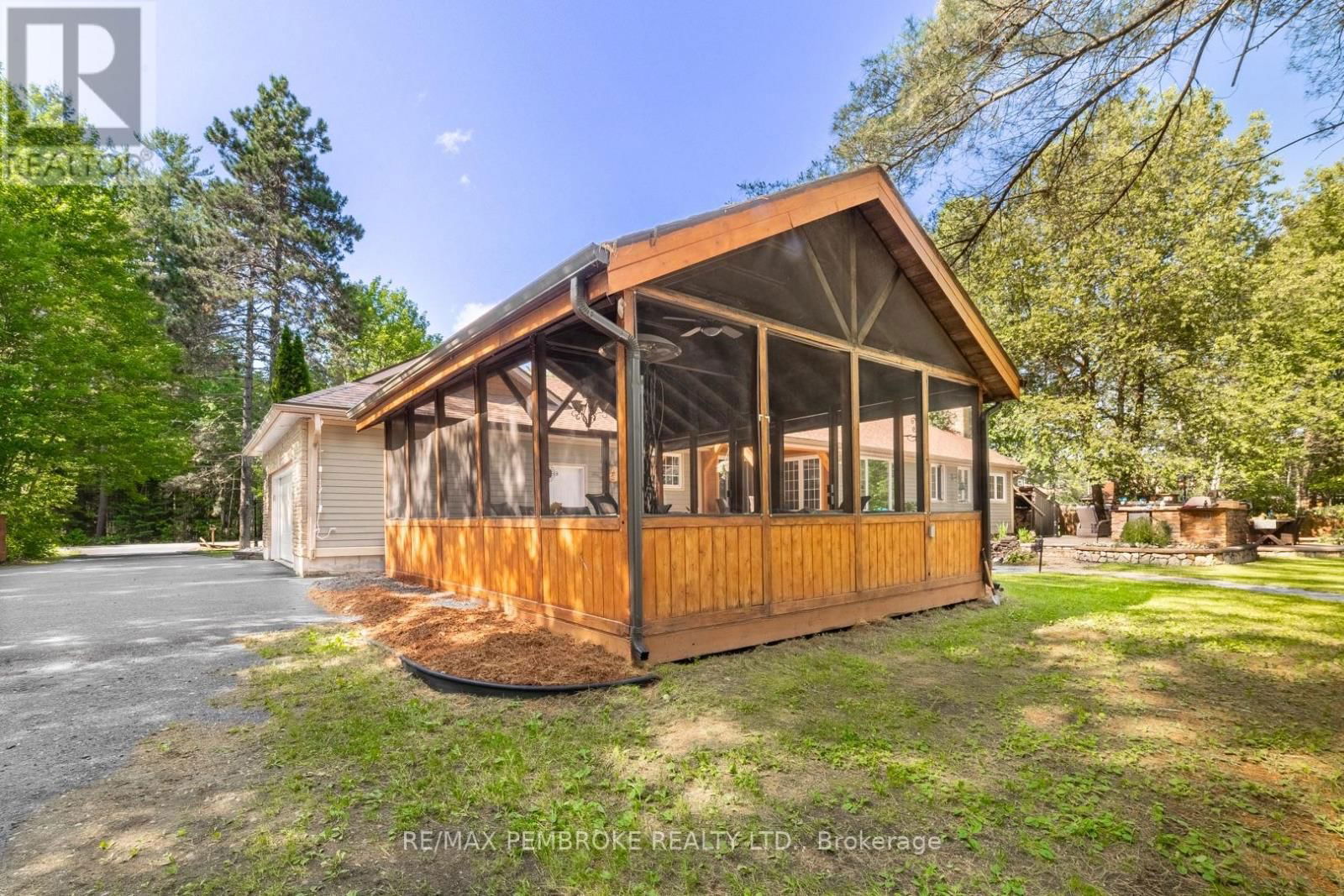 559 BLACK BAY ROAD Image 28
