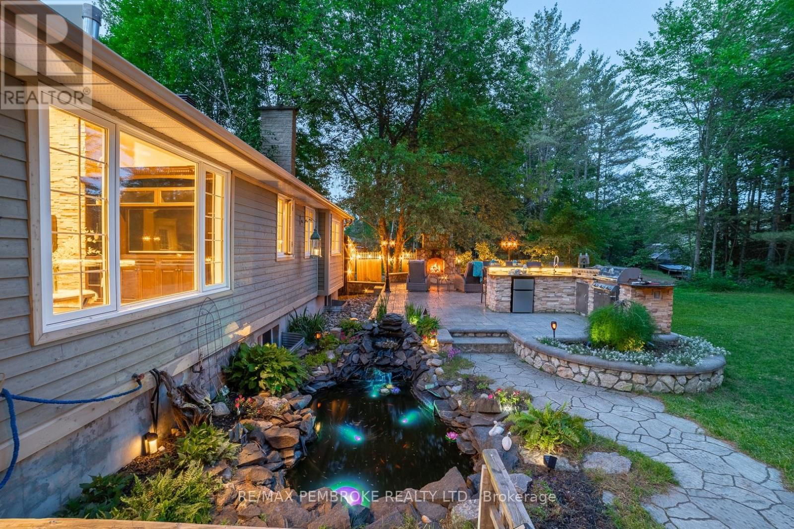 559 BLACK BAY ROAD Image 29