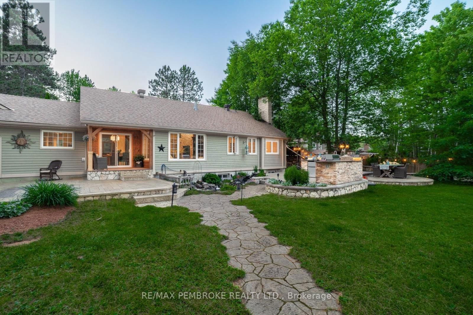 559 BLACK BAY ROAD Image 32