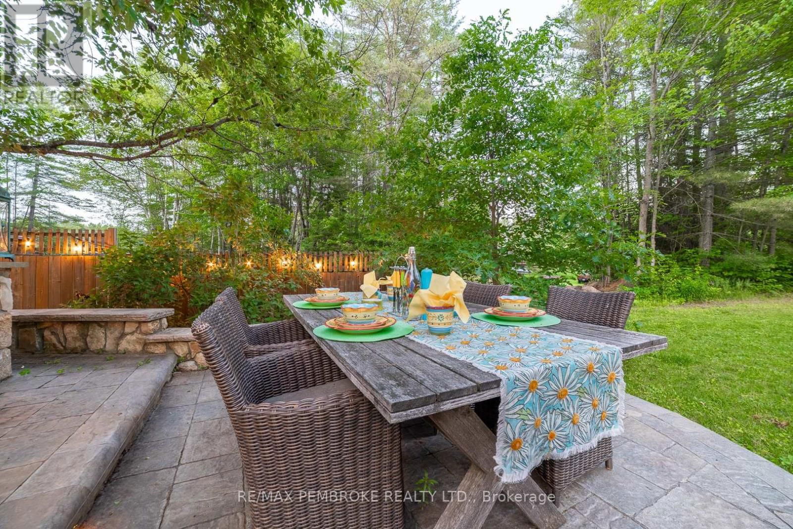 559 BLACK BAY ROAD Image 35